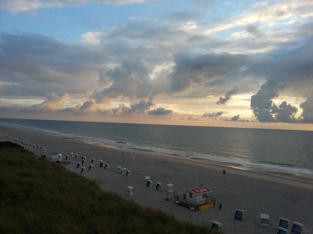 Morgensuenn Am Strand Kuehlungsborn Exterior photo